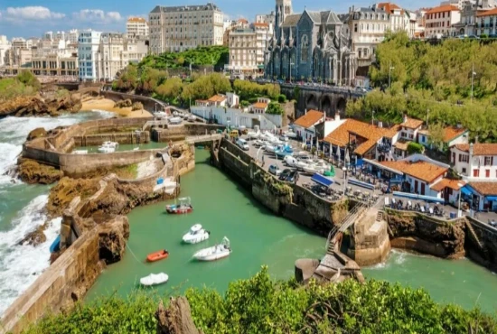 Biarritz A Complete Travel Guide