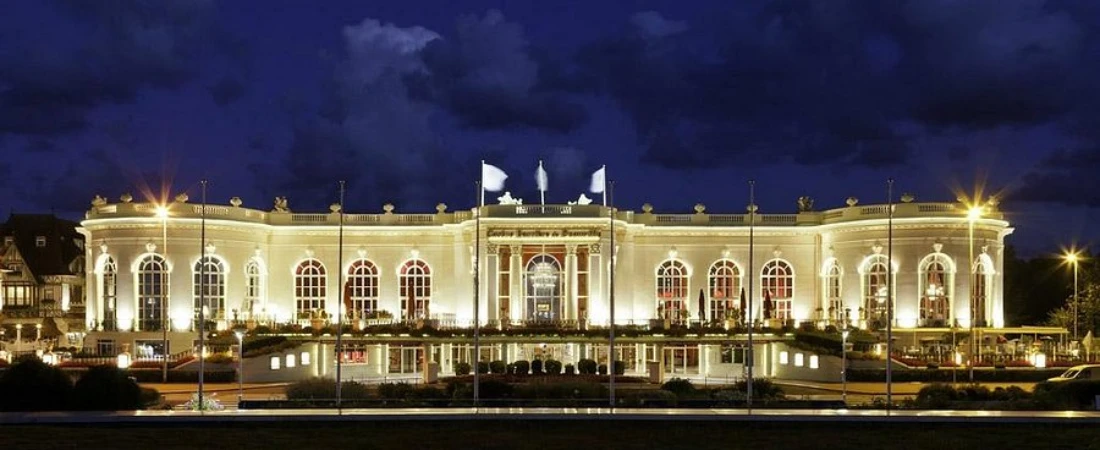 Ultimate Travel Guide to Deauville, France