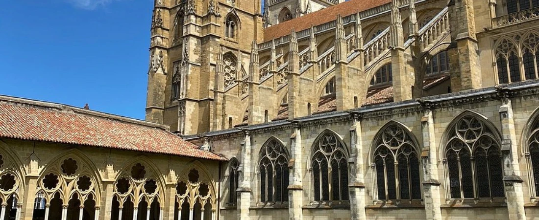 Ultimate Travel Guide to Bayonne, France